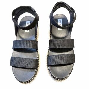 🌼💚NIB Steve Madden Shelle Black Platform Sandals